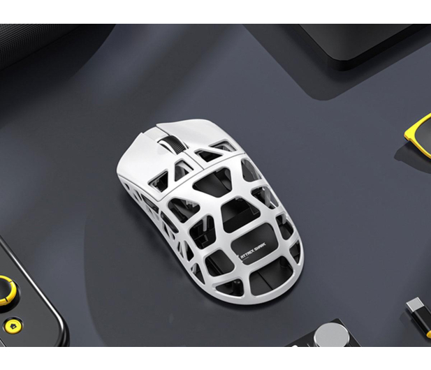Attack Shark R3 Magnesium Alloy 8kHz/26kDPI PAW3395 biała - 1545127 - zdjęcie 2